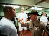 Full Metal Jacket / DVD - Akzeptabel mit Kratzer