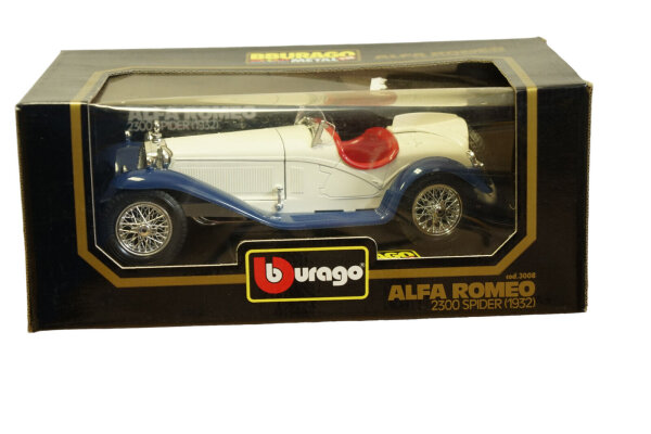 Bburago Alfa Romeo 2300 Spider 1932 - cod.3008 - Weiß/Blau
