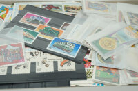 Briefmarken Fundgruben Box Konvolut mit und ohne...