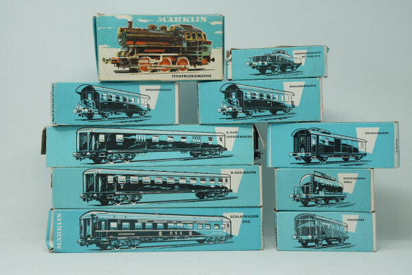Märklin Konvolut - 9x Waggon - 1x Lok