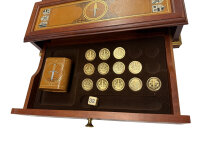 Vintage Franklin Mint Excalibur Backgammon Set / Metallprägung Spielfiguren 1988