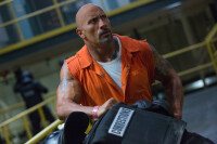 Fast & Furious 8 / DVD - Akzeptabel mit Kratzer
