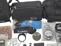 Panasonic Lumix DMC-G70 + 14 - 42mm Objektiv + Zubehörpaket / Top Zustand