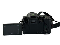 Panasonic Lumix DMC-G70 + 14 - 42mm Objektiv + Zubehörpaket / Top Zustand