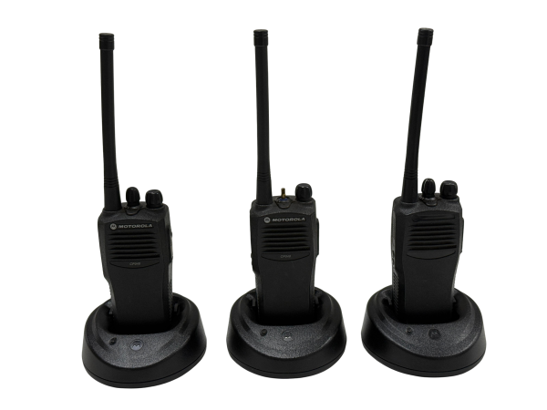 3x Motorola CP040 UHF 4 Kanal Handfunkgeräte / Funktion Top / Guter Zustand
