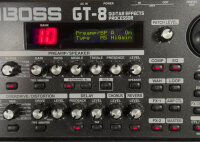 Boss GT-8 Gitarren-Effektprozessor Multi-Gitarren-Effektpedal+Tasche /Guter Zst.