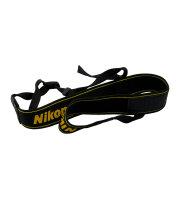 Nikon "D5100" DSLR Kamera + AF-S Nikkor DX 18-55mm VR Objektiv/1835 Auslösungen