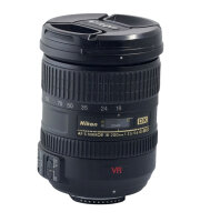Nikon AF-S DX NIKKOR 18-200mm Zoomobjektiv / f/3.5-5.6 / G ED VR / Top Zustand
